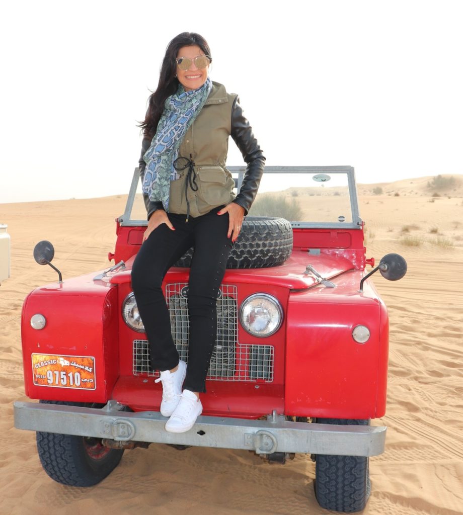 Patty Leone no deserto de Dubai